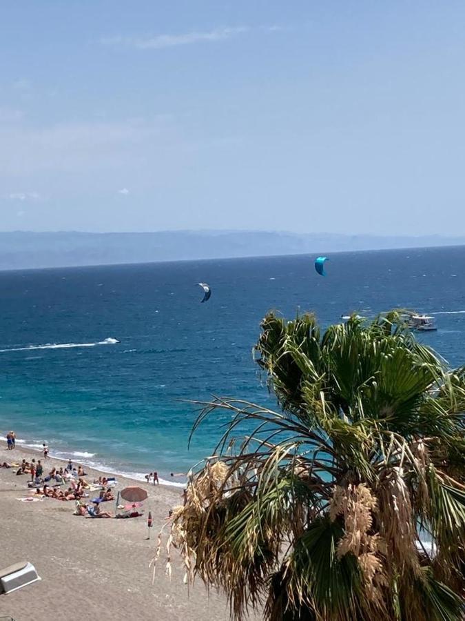 Soffio Dal Mare Appartement Letojanni Buitenkant foto
